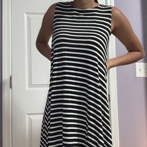 women’s striped dress